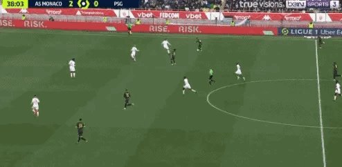 1676158076128044934.gif 巴黎.gif