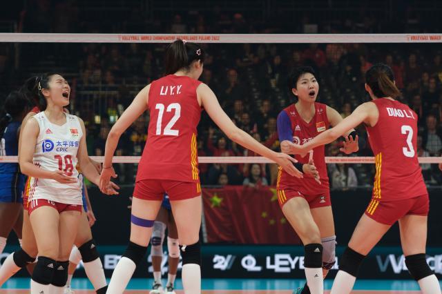 一传全面崩盘不敌意大利 中国女排止步世锦赛八强